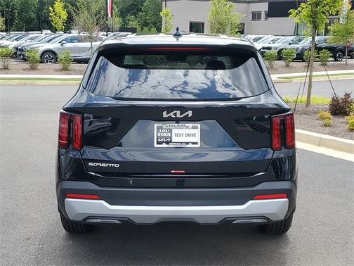 2025 Kia Sorento LX