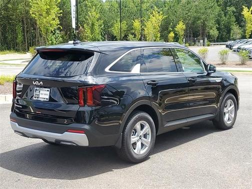 2025 Kia Sorento LX