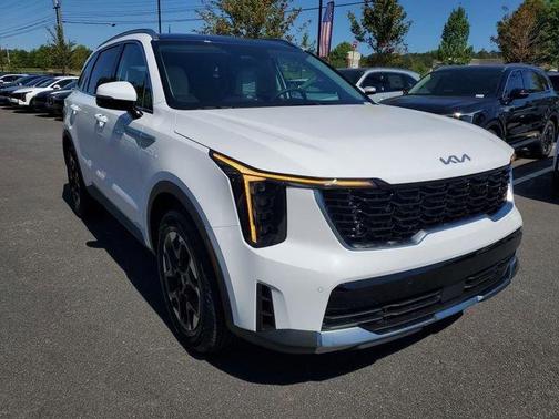 Glacial White Pearl 2026 Kia Sorento S