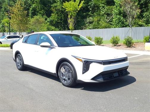 2025 Kia K4 LX