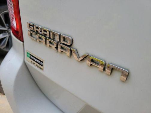 White Knuckle Clearcoat 2018 Dodge Grand Caravan SXT