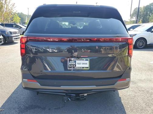 2025 Kia Carnival SX