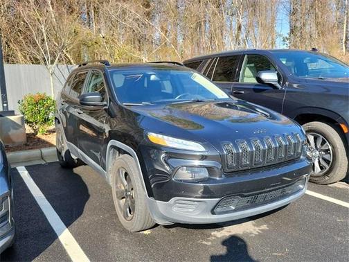 2017 Jeep Cherokee Sport