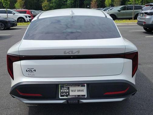 Snow White Pearl 2026 Kia K4 LX