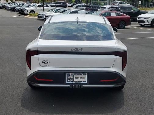 2025 Kia K4 EX
