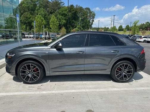 2021 Audi Q8 55 Premium Plus