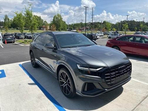 2021 Audi Q8 55 Premium Plus