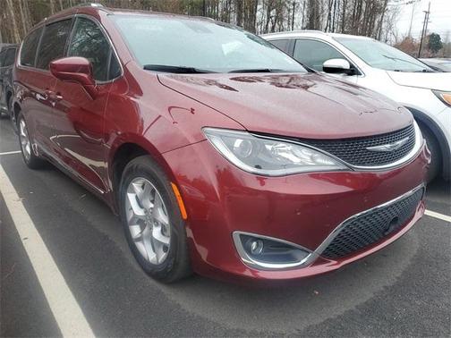 2020 Chrysler Pacifica Touring-L