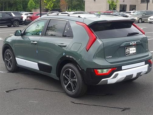 2025 Kia Niro SX