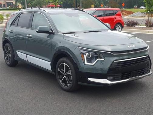 2025 Kia Niro SX