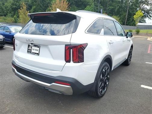 2025 Kia Sorento SX