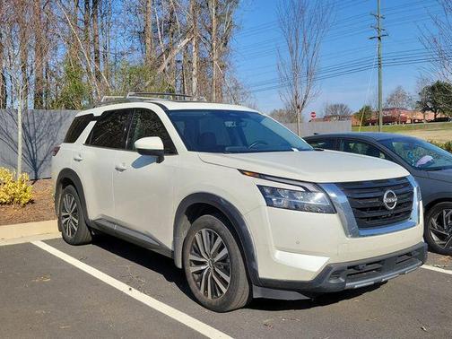 2024 Nissan Pathfinder Platinum