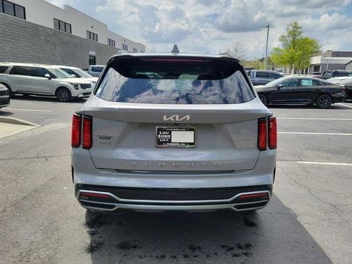 Wolf Gray 2022 Kia Sorento SX