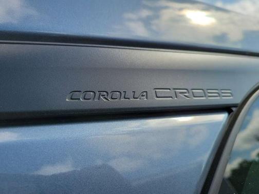 CELESTITE 2025 Toyota Corolla Cross L