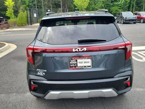 Gravity Gray 2026 Kia Seltos EX
