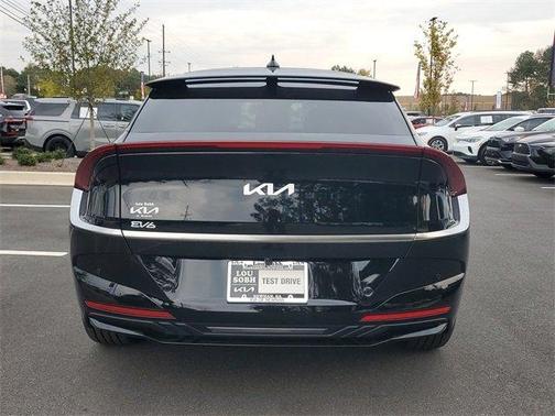 2025 Kia EV6 Wind