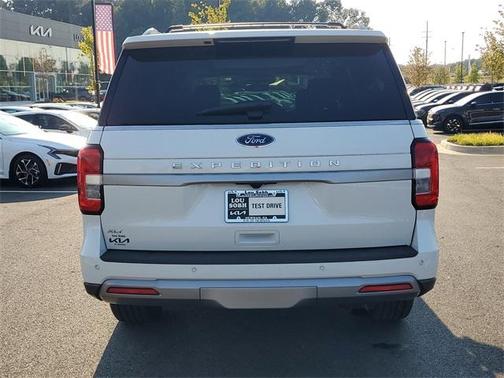 2022 Ford Expedition XLT