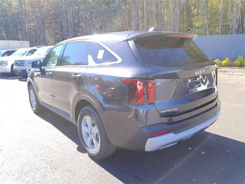 2025 Kia Sorento LX