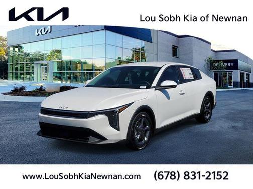 Snow White Pearl 2026 Kia K4 LXS