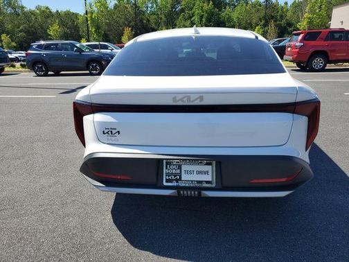 Snow White Pearl 2026 Kia K4 LXS