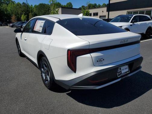 Snow White Pearl 2026 Kia K4 LXS
