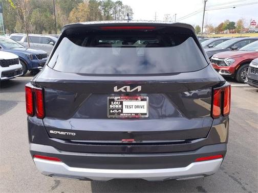 2025 Kia Sorento LX