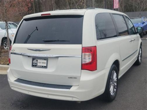 2011 Chrysler Town & Country Limited