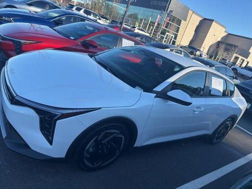 2025 Kia K4 EX