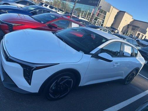 2025 Kia K4 EX
