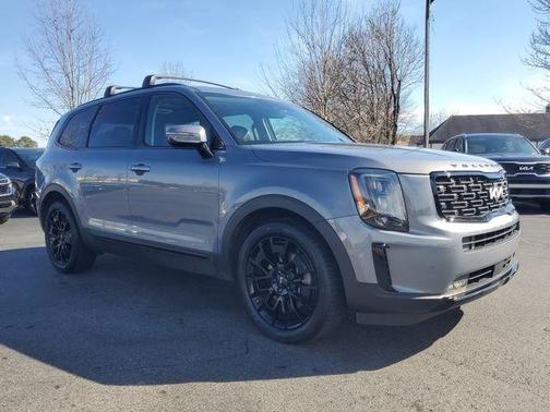 Everlasting Silver 2022 Kia Telluride SX