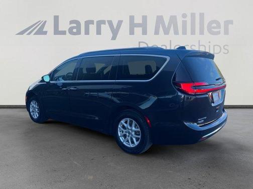 2021 Chrysler Pacifica Touring-L