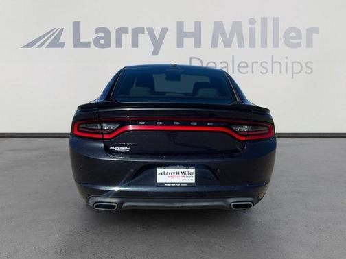 2017 Dodge Charger SE