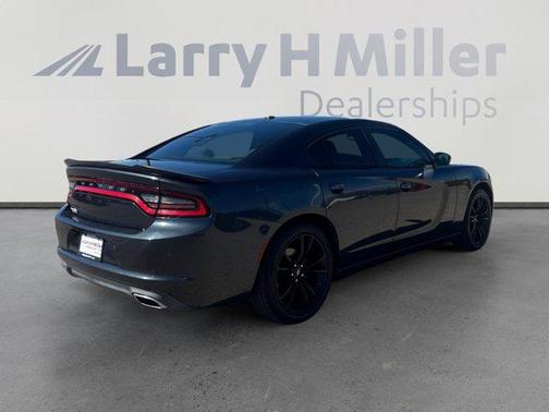 2017 Dodge Charger SE