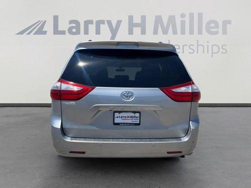 2016 Toyota Sienna L