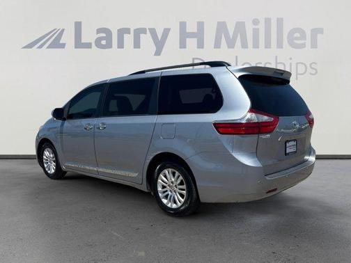 2016 Toyota Sienna L