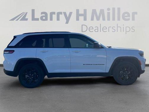 2024 Jeep Grand Cherokee Laredo