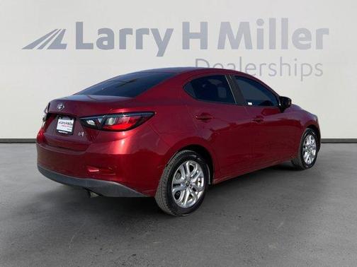 2017 Toyota Yaris iA Base