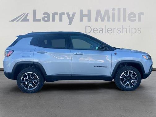 2024 Jeep Compass Trailhawk