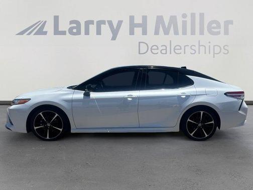 2020 Toyota Camry XSE