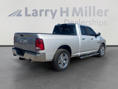 Bright Silver Clearcoat Metallic 2017 RAM 1500 Big Horn