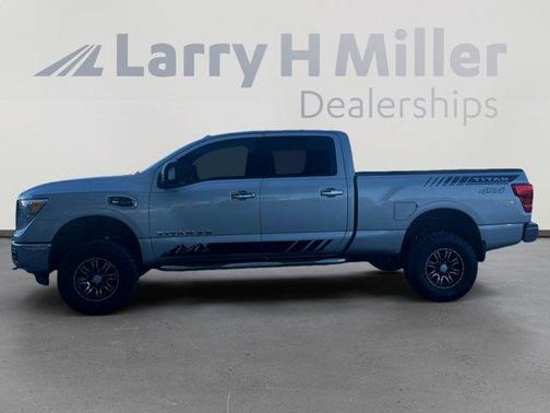 2017 Nissan Titan XD SV