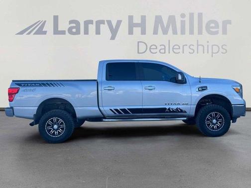 2017 Nissan Titan XD SV