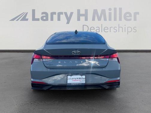 2021 Hyundai ELANTRA SEL