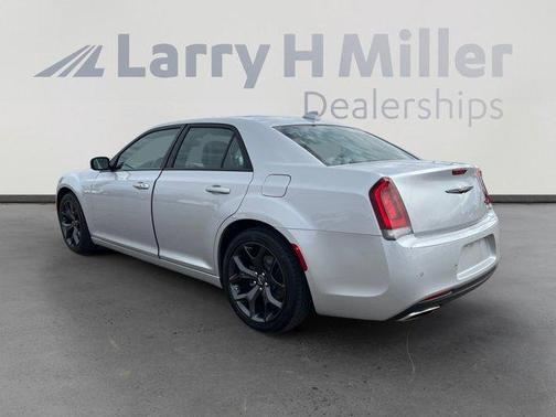 2023 Chrysler 300 S