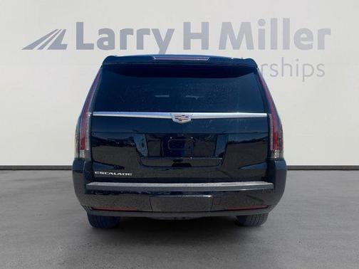 2018 Cadillac Escalade Luxury