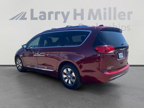 2020 Chrysler Pacifica Hybrid Limited