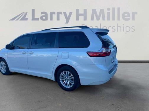 2015 Toyota Sienna L