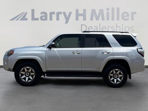2024 Toyota 4Runner TRD Off Road