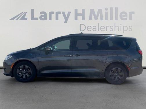 2020 Chrysler Pacifica Hybrid Limited