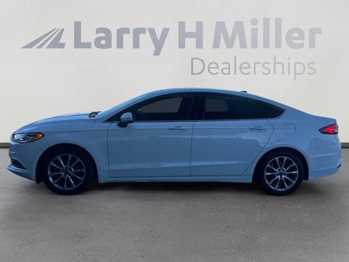 Oxford White 2017 Ford Fusion SE